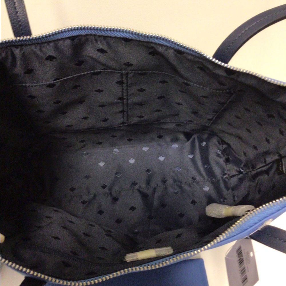 NWT Kate Spade Nylon Tote w/Wristlet - Picture 4 of 7
